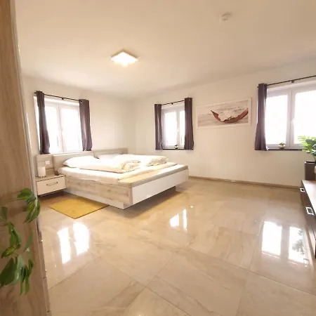 Apartament Jehl *